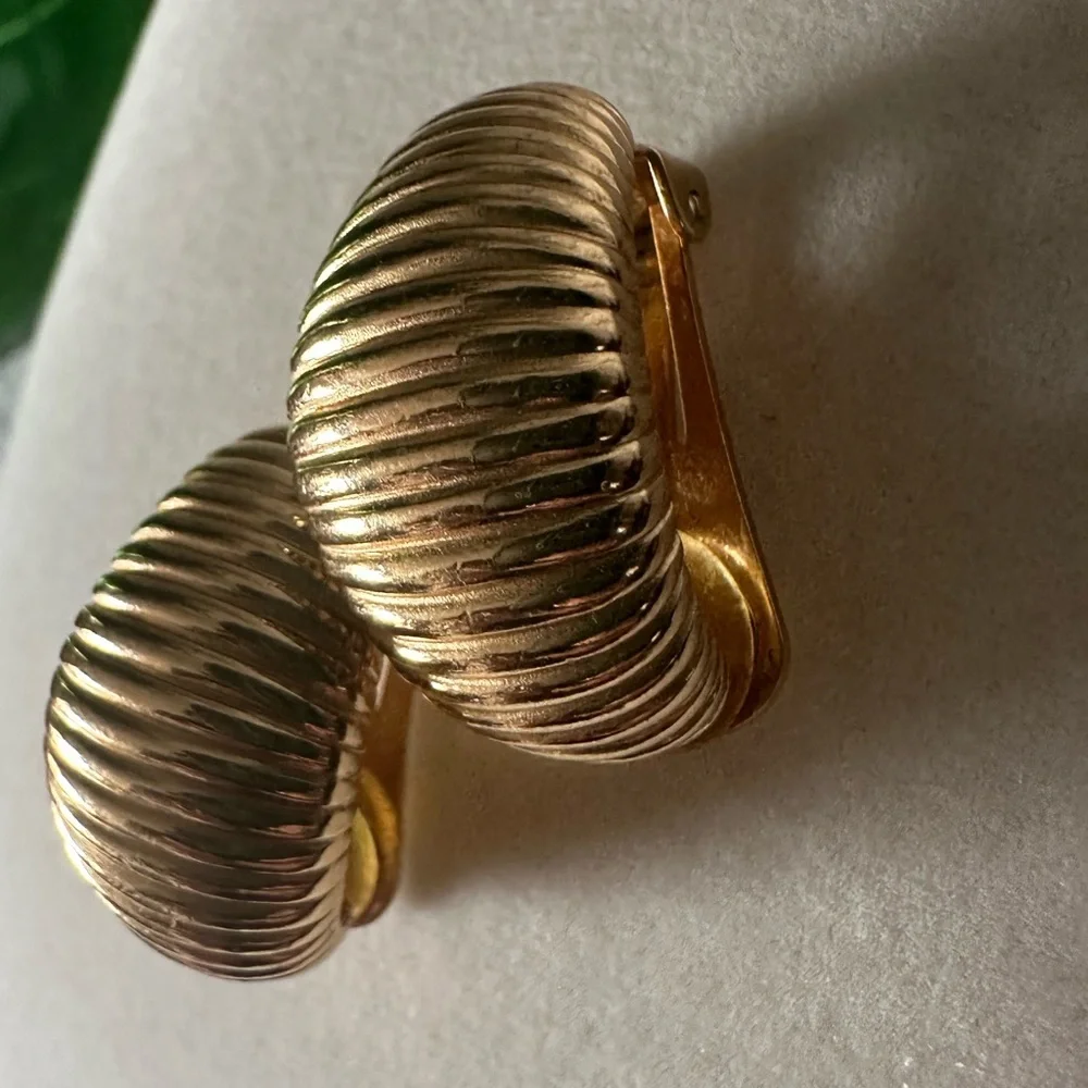 Vintage 1980’s Christian Dior Earrings - Picture 5 of 8